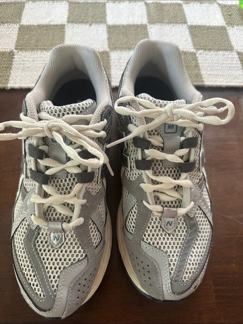 New Balance 1906 Sneakers